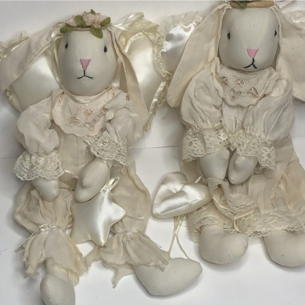 Cute vintage fabric couple bunnies 🐰🐰
